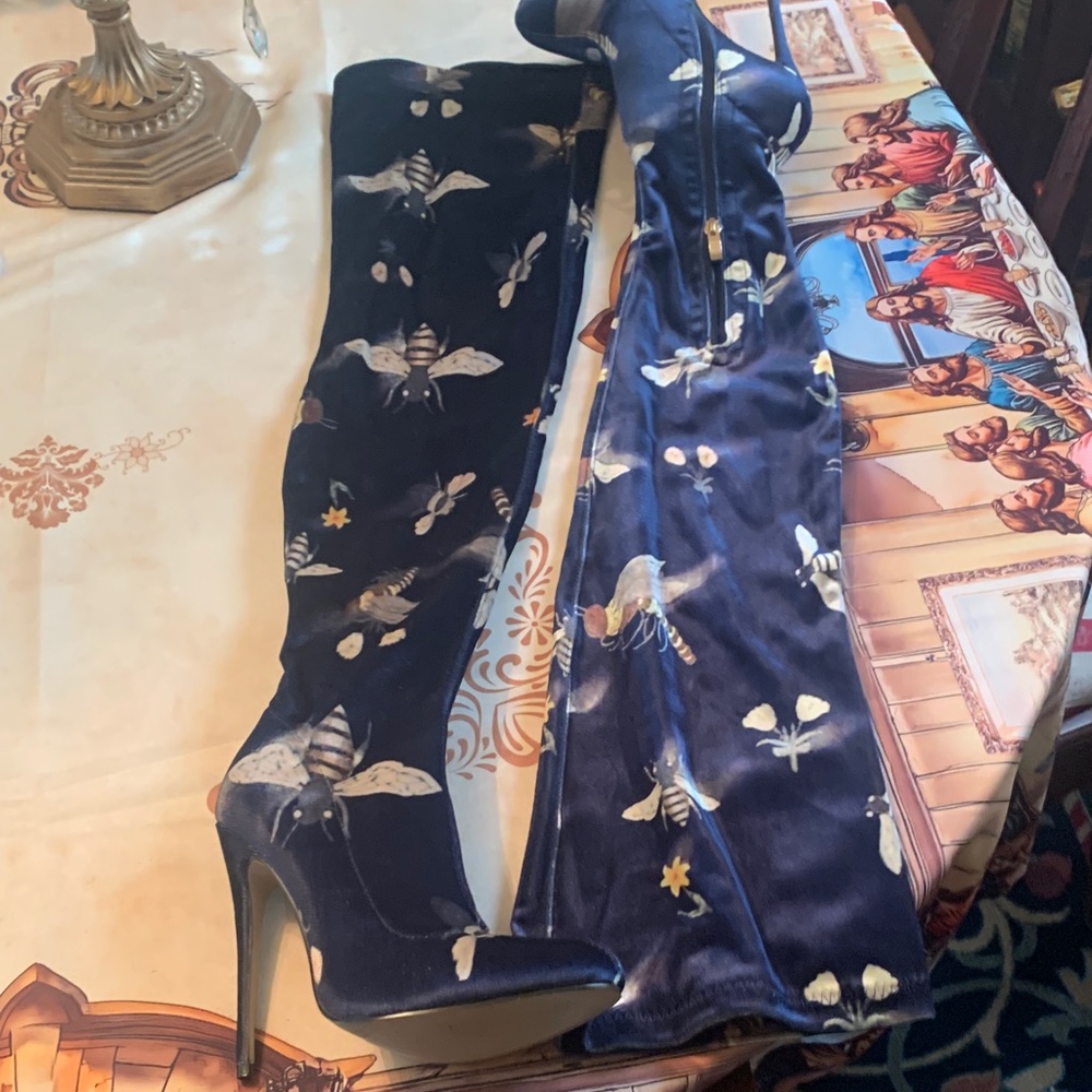 Elegant Navy Bee pattern Thigh High Heeled Boots